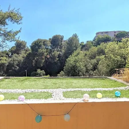 Studio Avec Terrasse Ensoleillee Et Piscine 公寓